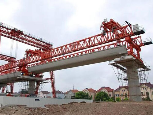 架桥机在施工过程中,如何确保施工的顺利进行呢？